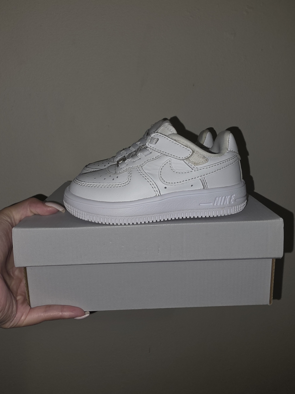 Nike Kids' White Low-Top Airforce1 Sneakers